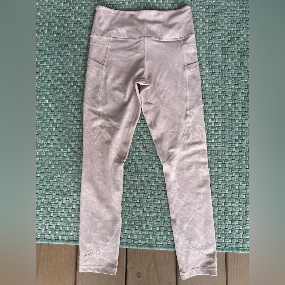 Zyia compression leggings size 4, EUC